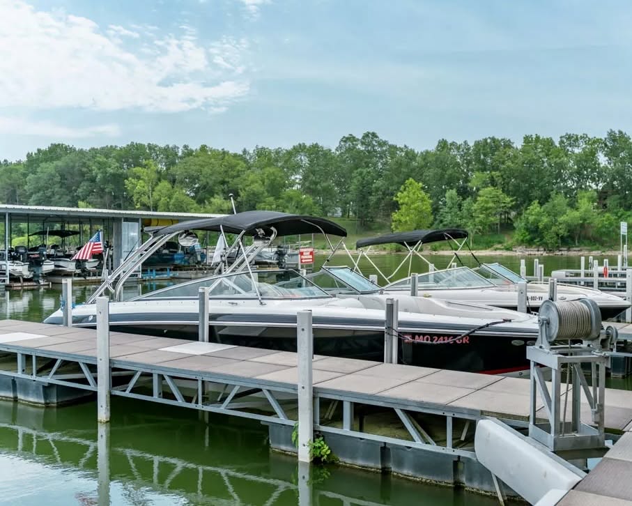 Why Renting a Boat at Cape Fair Marina Is the Best Way to Experience Table Rock Lake